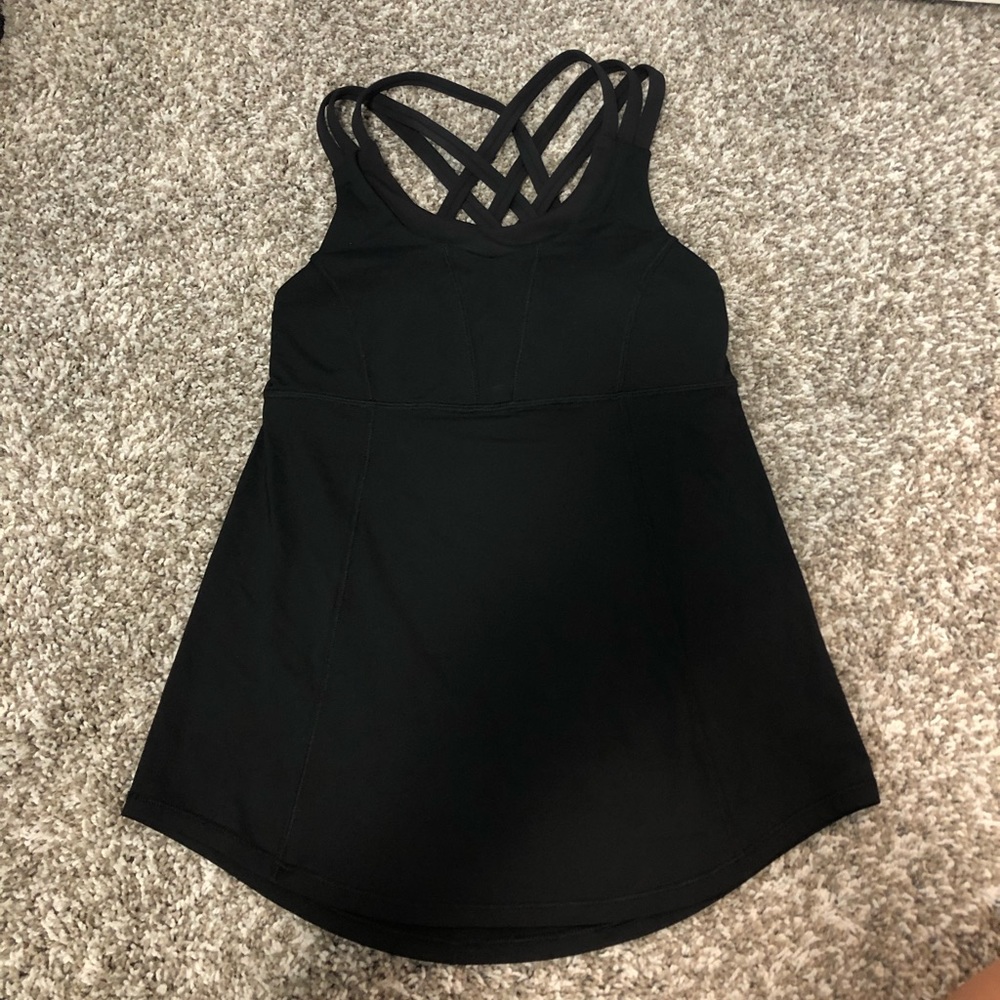 Lululemon tank 4